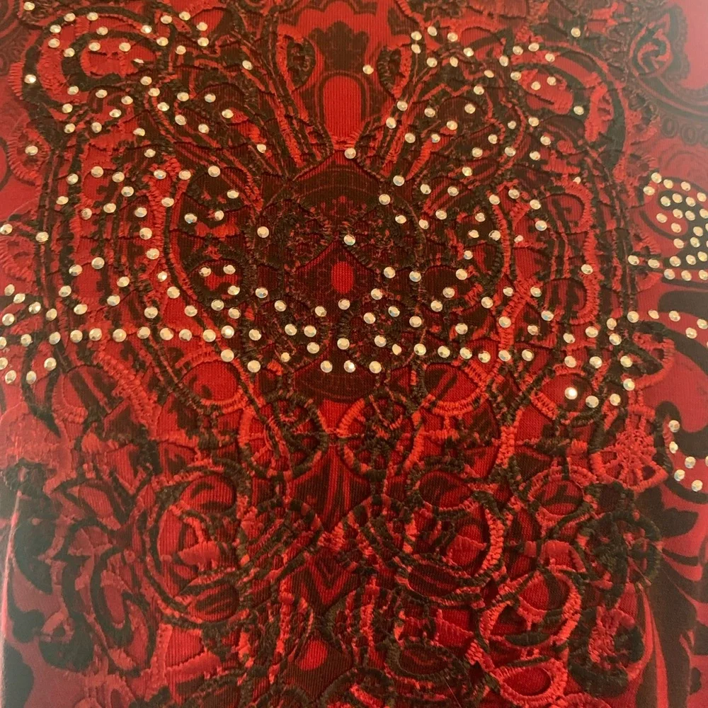 Cal Style XL deep red gorgeous top with silver beaded design at top - Picture 2 of 7